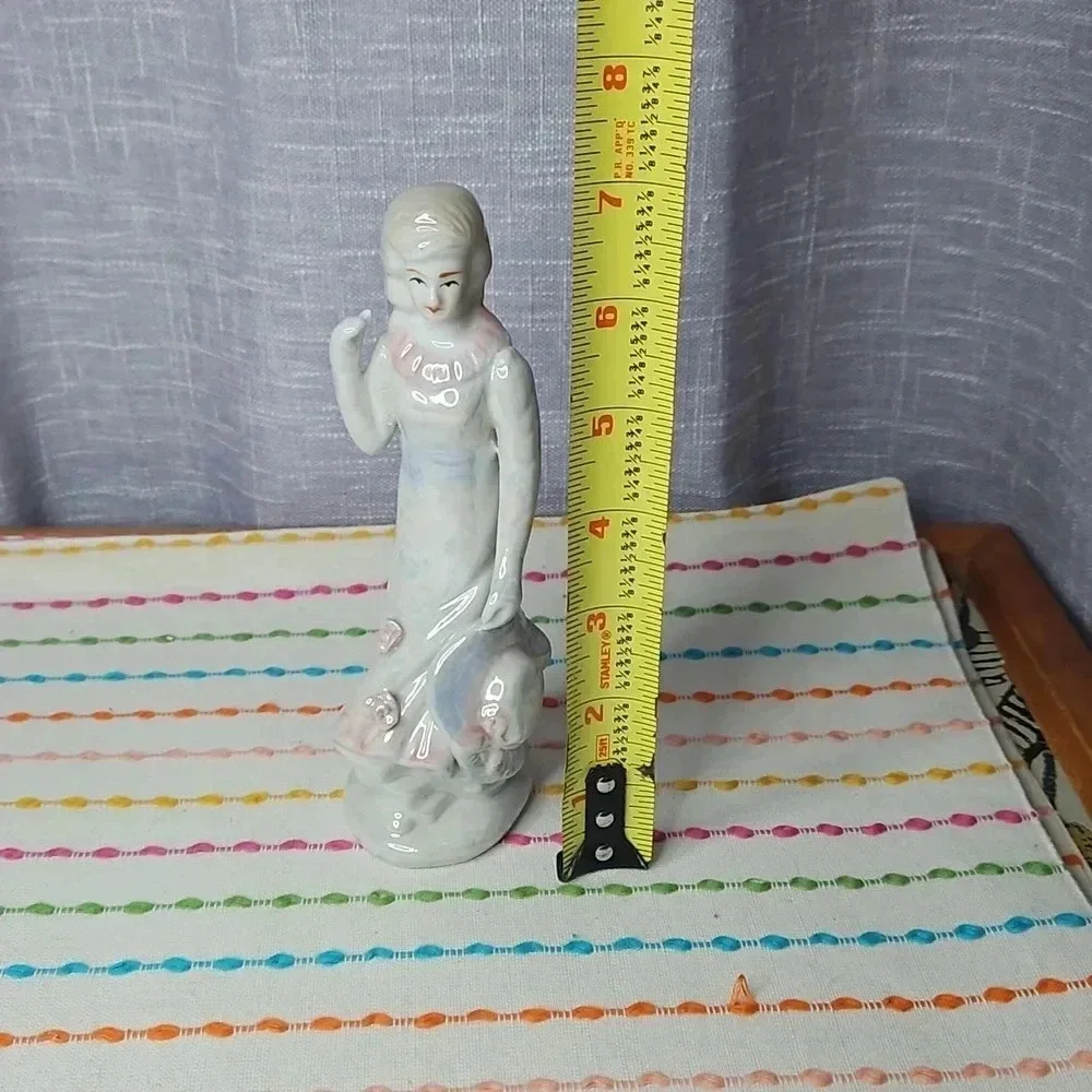 VINTAGE FIGURINE